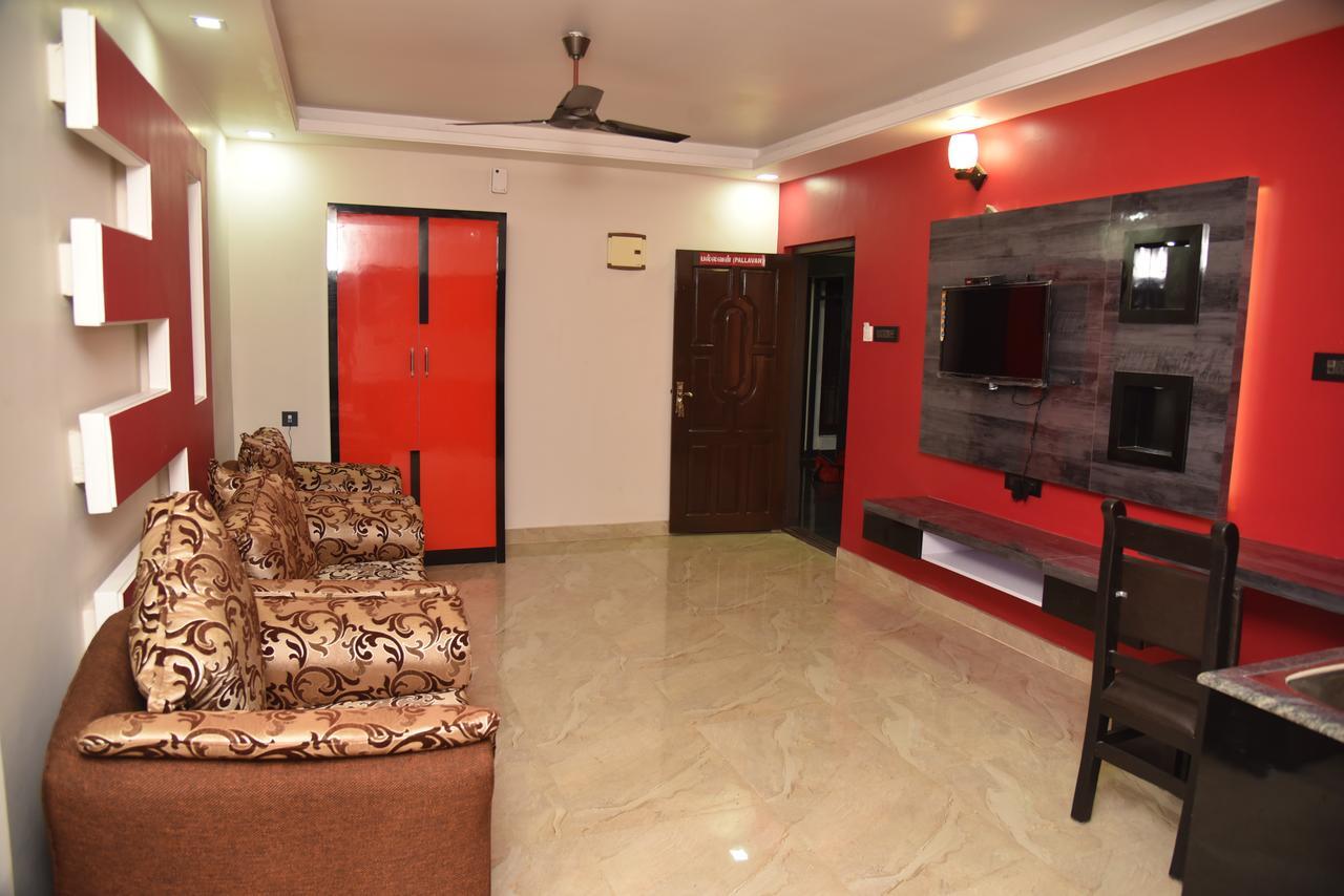 库姆巴科纳姆Subra Residency公寓式酒店 外观 照片
